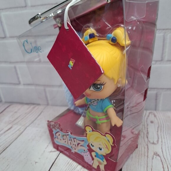NEW Bratz Babyz Cloe Baby doll 5" 2023 MGA Entertainment w/ accessory + Blanket - Picture 5 of 7